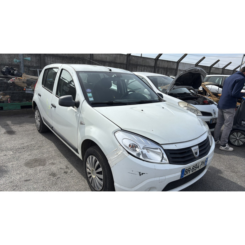 DACIA SANDERO 1 1.2i - 16V Photo n°2