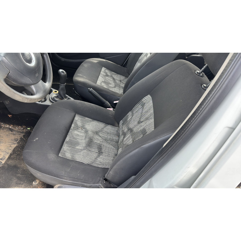 DACIA SANDERO 1 1.2i - 16V Photo n°10