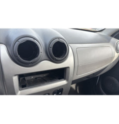 DACIA SANDERO 1 1.2i - 16V