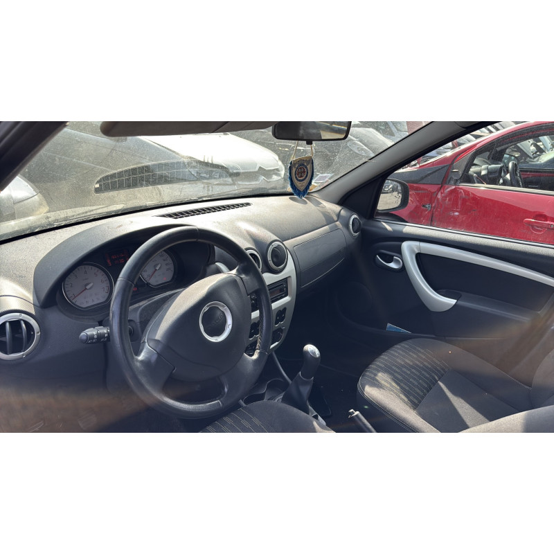 DACIA LOGAN MCV 1 PHASE 2 BREAK 1.5 DCI - 8V TURBO Photo n°12