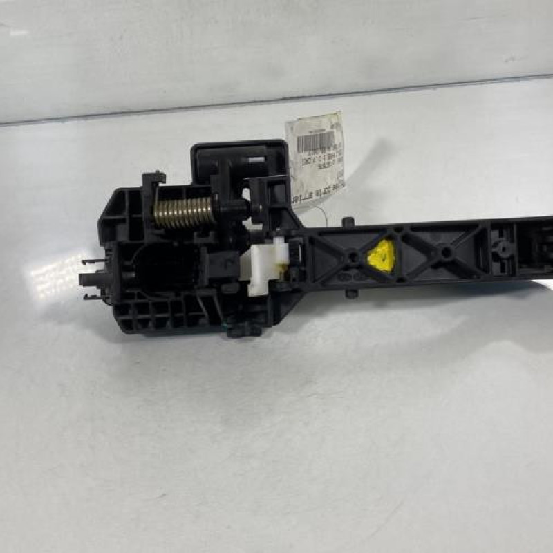 Poignee porte arriere droit HYUNDAI TUCSON 2 Photo n°3