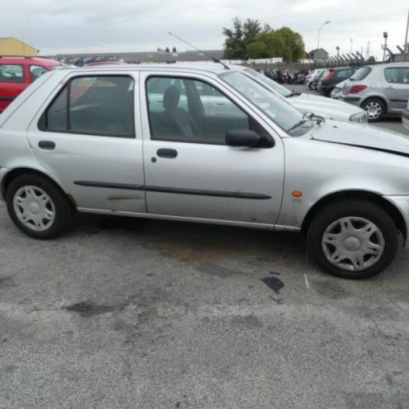 Jante MAZDA 121 3 Photo n°3