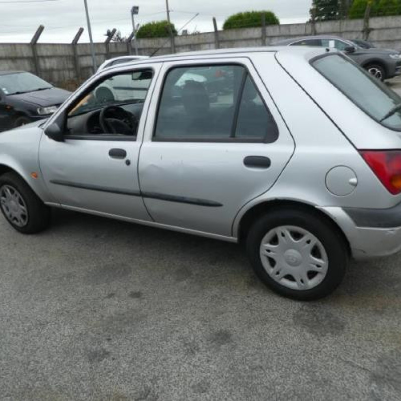 Jante MAZDA 121 3 Photo n°5