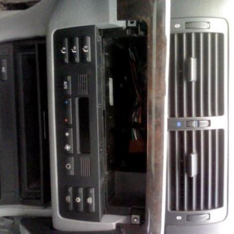 Pretensionneur de ceinture avant droit BMW SERIE 3 E46 Photo n°5