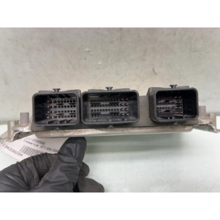 Calculateur moteur PEUGEOT 1007