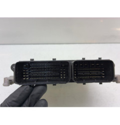 Calculateur moteur PEUGEOT 308 2