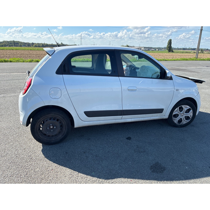RENAULT TWINGO 3 PHASE 1 1.0i - 12V SCE 65 Photo n°6