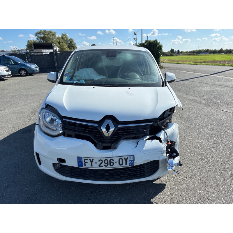 RENAULT TWINGO 3 PHASE 1 1.0i - 12V SCE 65 Photo n°7