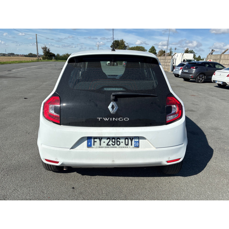 RENAULT TWINGO 3 PHASE 1 1.0i - 12V SCE 65 Photo n°8