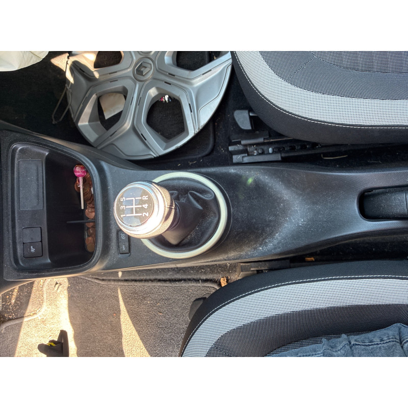 RENAULT TWINGO 3 PHASE 1 1.0i - 12V SCE 65 Photo n°20