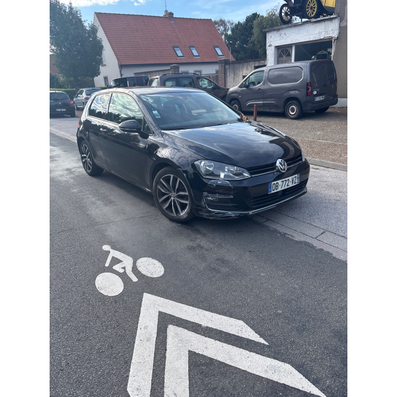 VOLKSWAGEN GOLF 7 PHASE 1 1.6 TDI - 16V TURBO Photo n°1