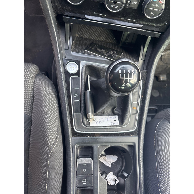 VOLKSWAGEN GOLF 7 PHASE 1 1.6 TDI - 16V TURBO Photo n°6