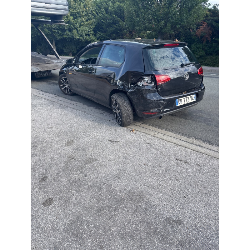 VOLKSWAGEN GOLF 7 PHASE 1 1.6 TDI - 16V TURBO Photo n°8