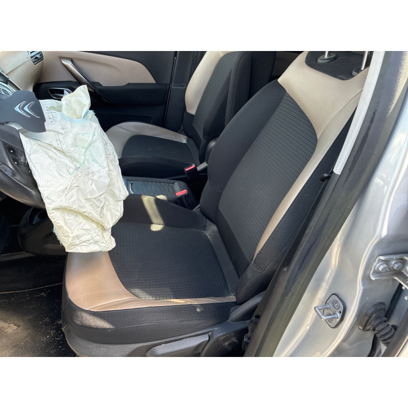 CITROEN C4 PICASSO 2 PHASE 1 1.6 HDI - 8V TURBO Photo n°19