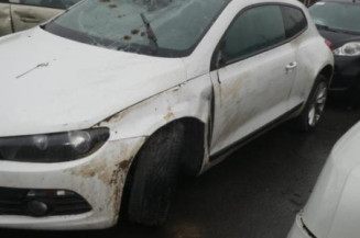 Bras essuie glace avant gauche VOLKSWAGEN SCIROCCO 3