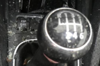 Bras essuie glace avant gauche VOLKSWAGEN SCIROCCO 3