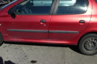 Pompe à carburant PEUGEOT 206