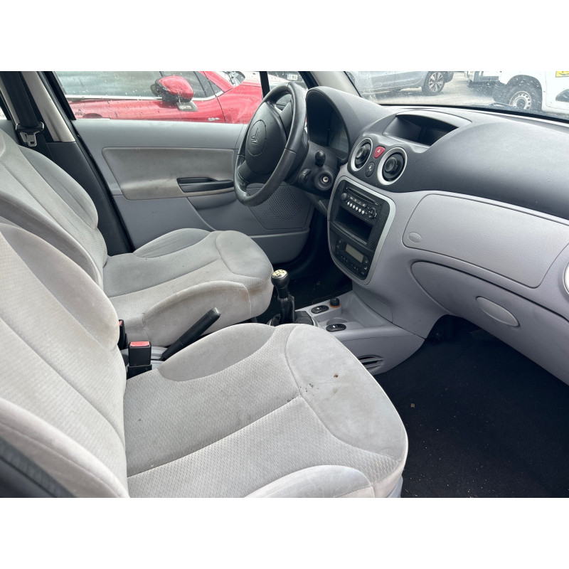 CITROEN C3 1 PHASE 1 1.4i - 8V Photo n°8