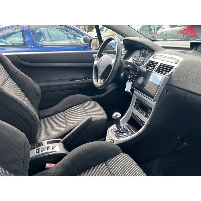 PEUGEOT 307 PHASE 2 CABRIOLET 2.0i - 16V Photo n°6