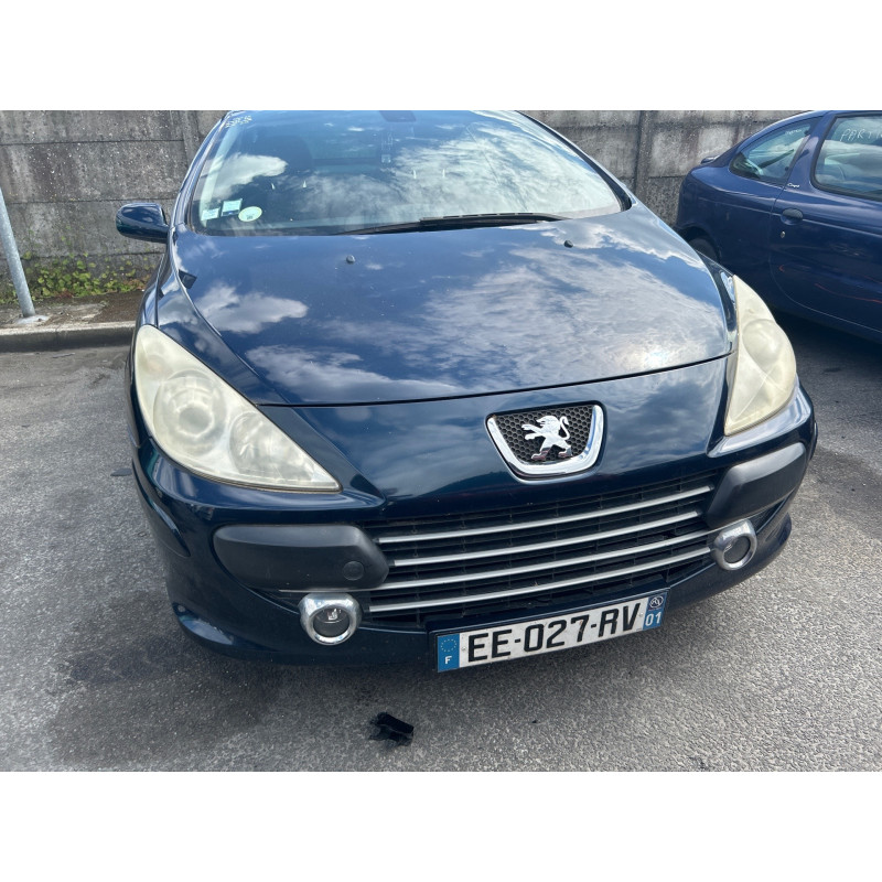 PEUGEOT 307 PHASE 2 CABRIOLET 2.0i - 16V Photo n°10