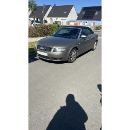 AUDI A4 2 CABRIO PHASE 1 3.0i - 30V V6 Photo n°1