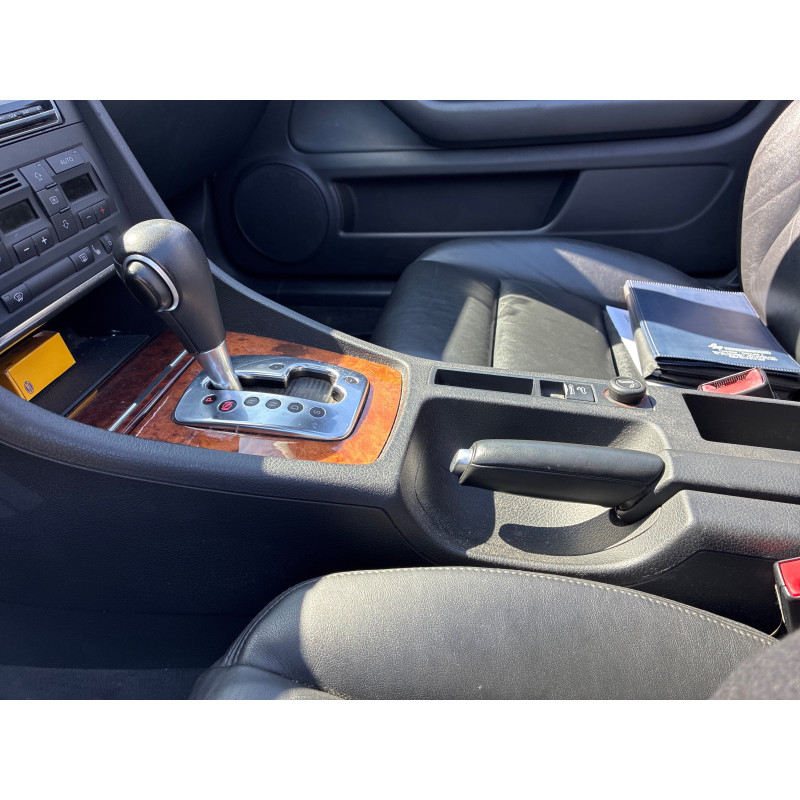 AUDI A4 2 CABRIO PHASE 1 3.0i - 30V V6 Photo n°31