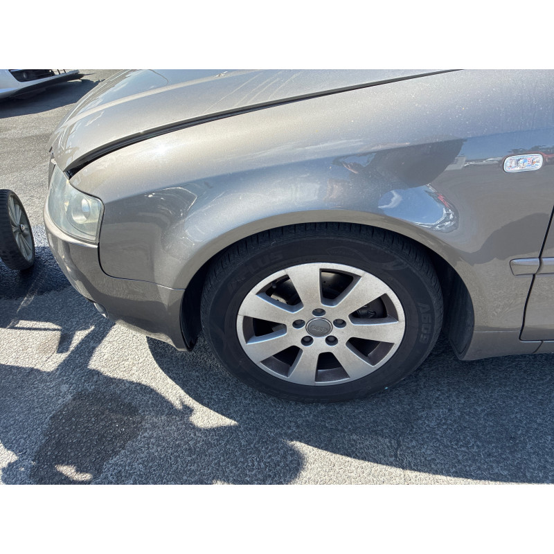 AUDI A4 2 CABRIO PHASE 1 3.0i - 30V V6 Photo n°33
