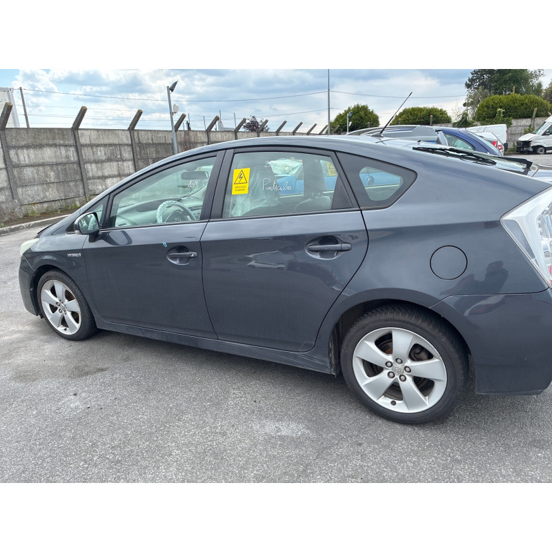 TOYOTA PRIUS 3 PHASE 1 1.8i - 16V HYBRID Photo n°6