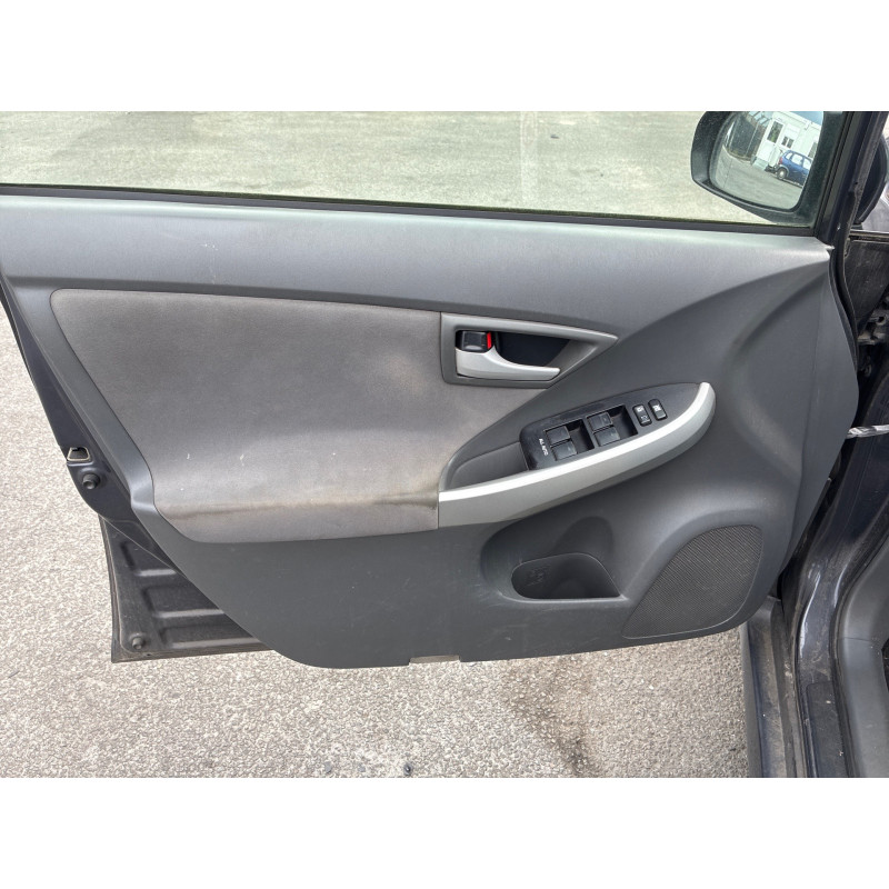 TOYOTA PRIUS 3 PHASE 1 1.8i - 16V HYBRID Photo n°12