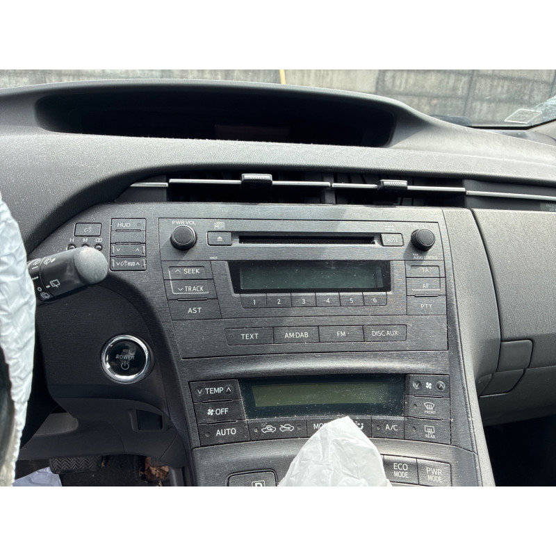TOYOTA PRIUS 3 PHASE 1 1.8i - 16V HYBRID Photo n°21
