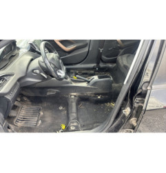 Pare boue avant droit PEUGEOT 208 1