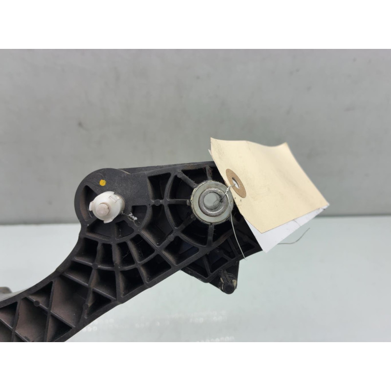 Pedale d'embrayage PEUGEOT 208 1 Photo n°4