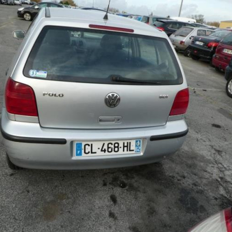 Pare choc arriere VOLKSWAGEN POLO 3 Photo n°11
