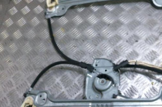 Leve vitre electrique avant droit PEUGEOT 1007 Photo n°1