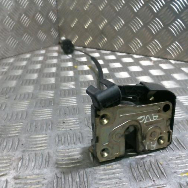 Serrure avant gauche RENAULT CLIO 2 Photo n°1