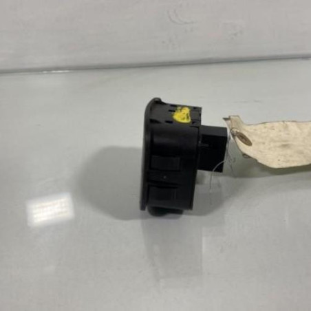 Bouton de warning PEUGEOT BIPPER