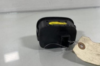 Bouton de warning PEUGEOT BIPPER