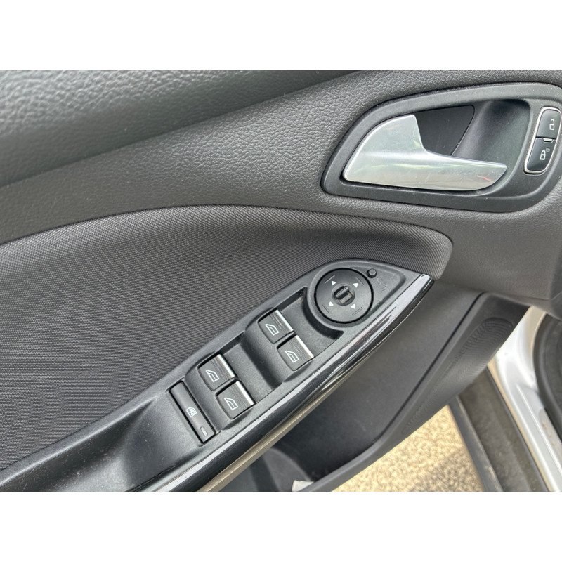 FORD FOCUS 3 PHASE 2 1.5 TDCI - 8V TURBO Photo n°13