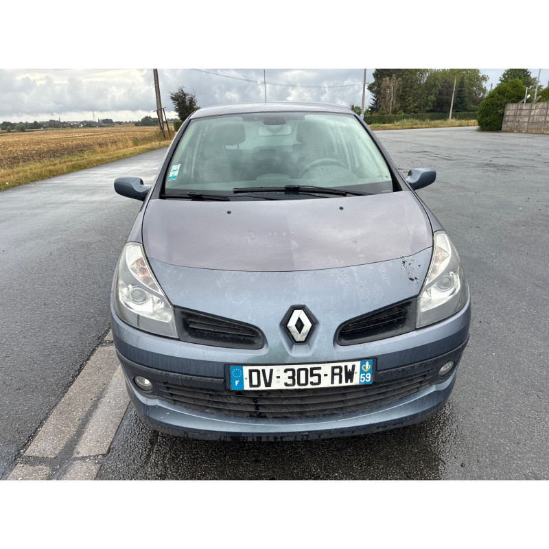 Porte fusible RENAULT CLIO 3 Photo n°7