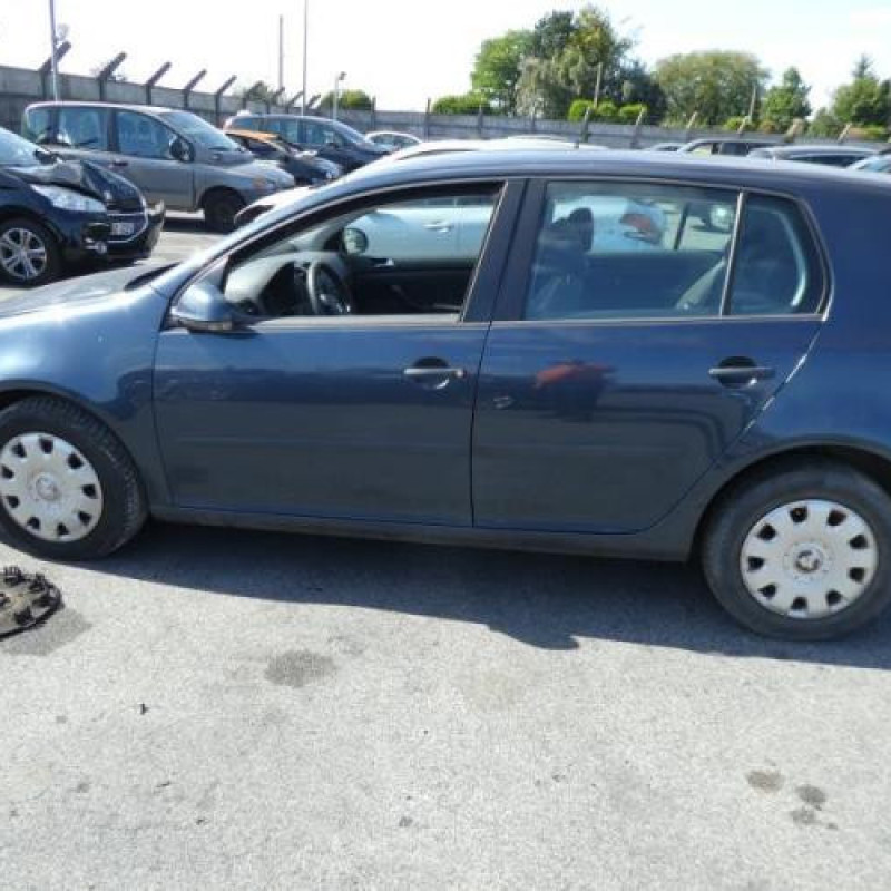 Bloc ABS (freins anti-blocage) VOLKSWAGEN GOLF 5 Photo n°5