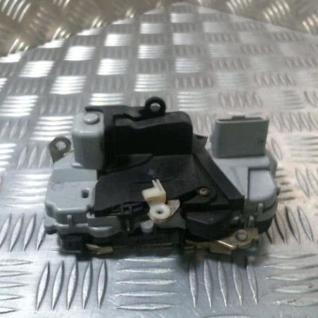 Serrure avant gauche PEUGEOT 307