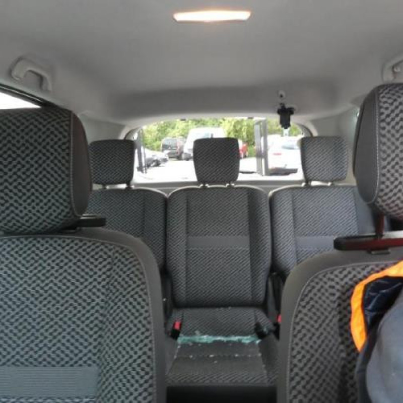 Feu arriere secondaire droit (feux) RENAULT SCENIC 3 Photo n°11