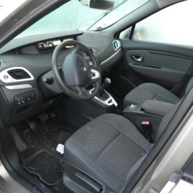 Boite de vitesses RENAULT SCENIC 3 Photo n°5