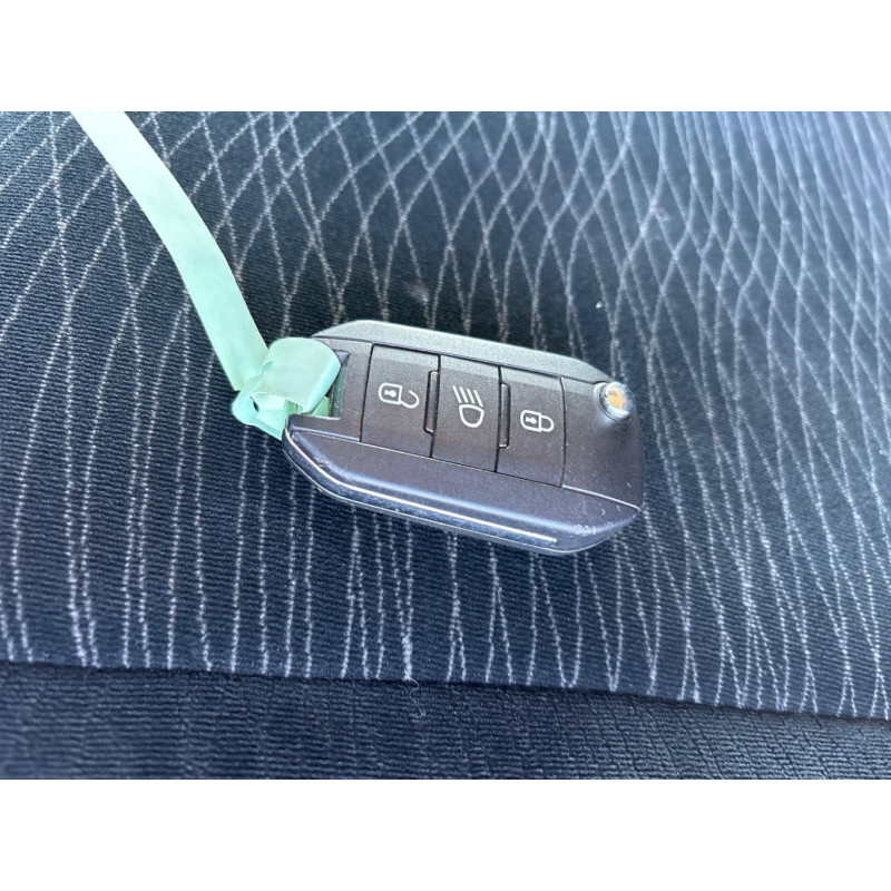 PEUGEOT TRAVELLER PHASE 1 1.5 BLUE HDI - 16V TURBO Photo n°9