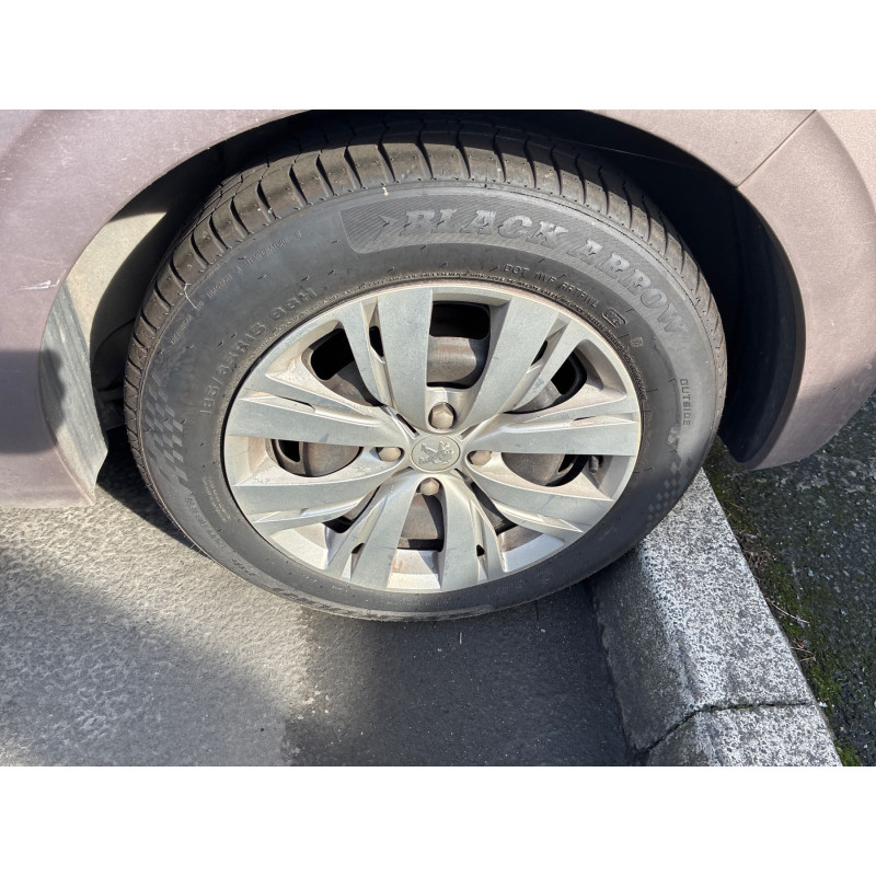 PEUGEOT 208 1 PHASE 1 1.4 HDI - 8V TURBO Photo n°8