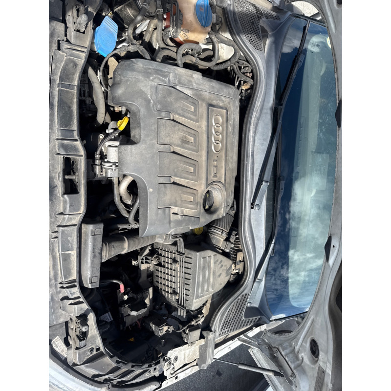 AUDI A1 1 SPORTBACK PHASE 1 1.6 TDI - 16V TURBO Photo n°4