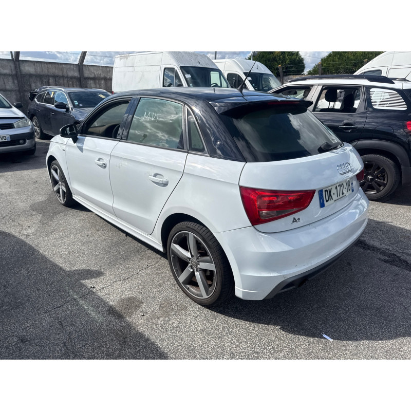 AUDI A1 1 SPORTBACK PHASE 1 1.6 TDI - 16V TURBO Photo n°9