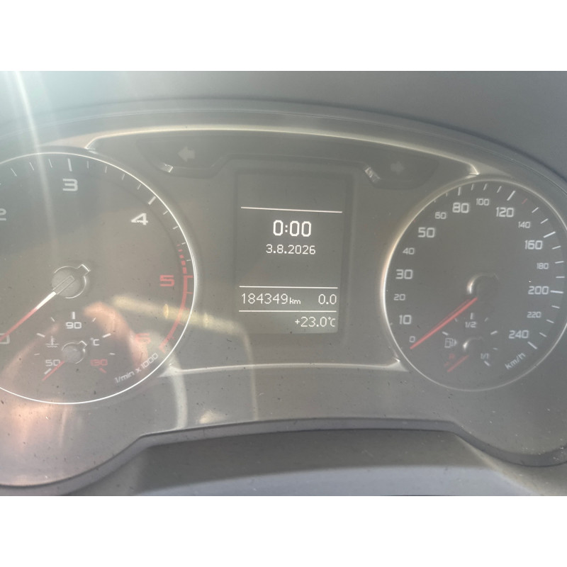 AUDI A1 1 SPORTBACK PHASE 1 1.6 TDI - 16V TURBO Photo n°12