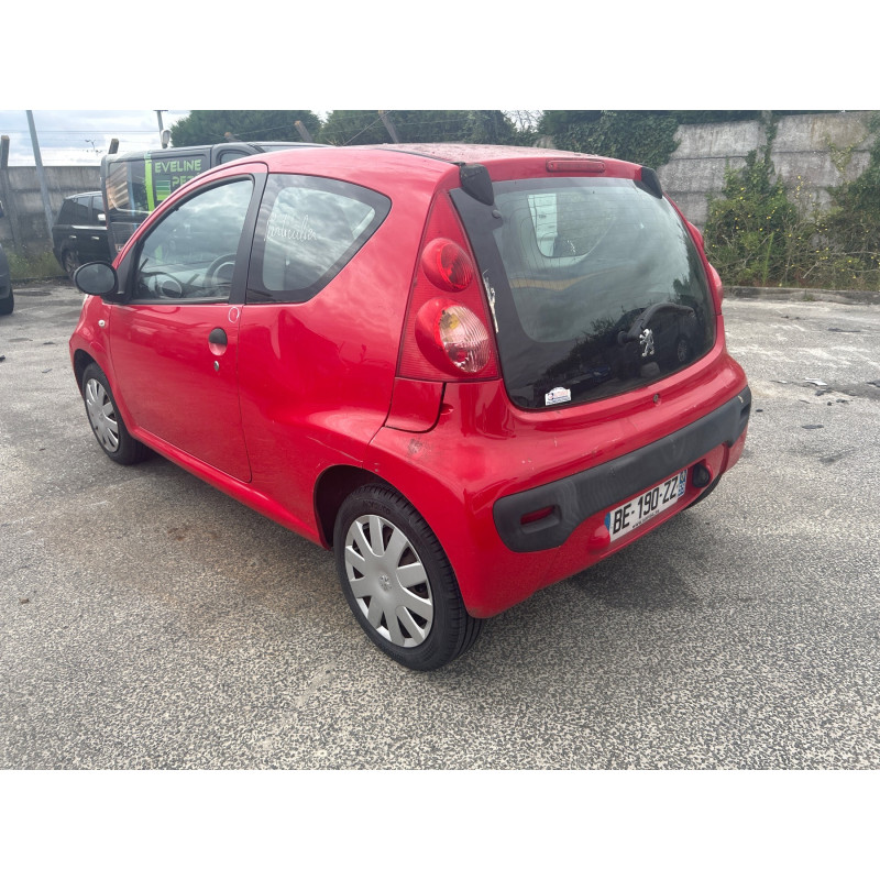 PEUGEOT 107 PHASE 1 1.0i - 12V Photo n°4