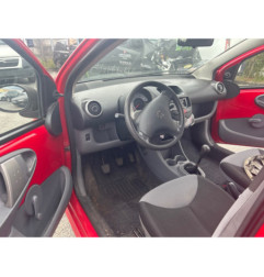 PEUGEOT 107 PHASE 1 1.0i - 12V